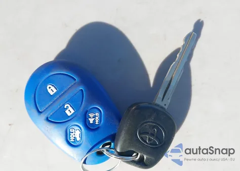 2005 Toyota Sienna Le from USA, damaged, VIN 5TDBA23C95S036104